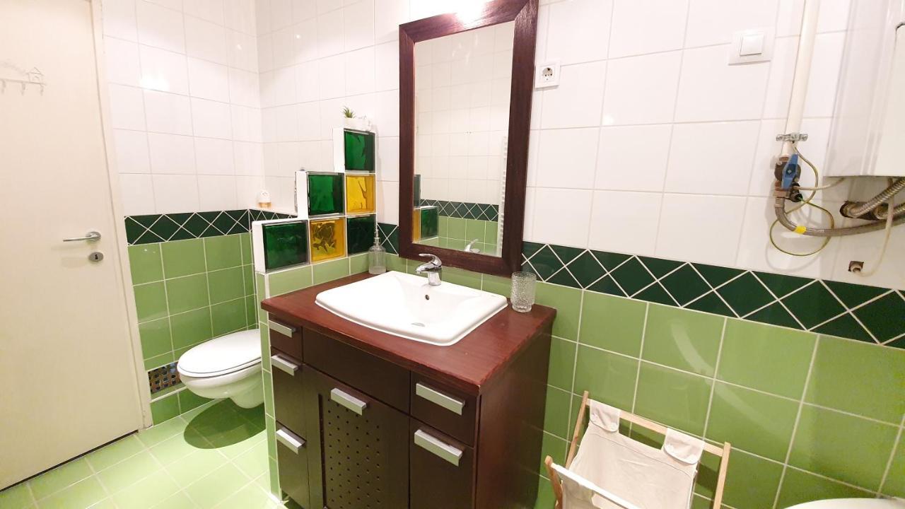 Deak Apartman Шопрон Экстерьер фото